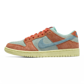 Nike SB Dunk Low 'Orange Emerald Rise'