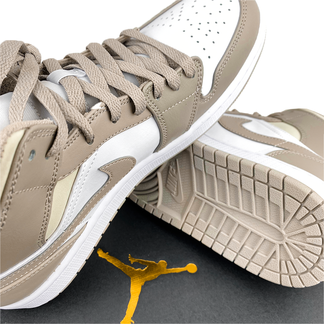 Air Jordan 1 Mid 'Linen'