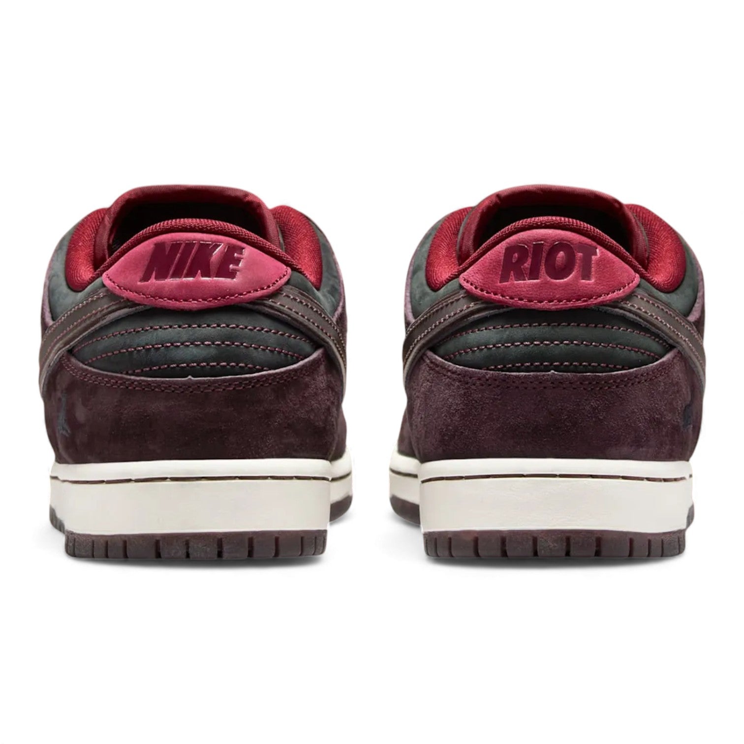 Nike SB Dunk Low Riot Skateshop (Special Box)