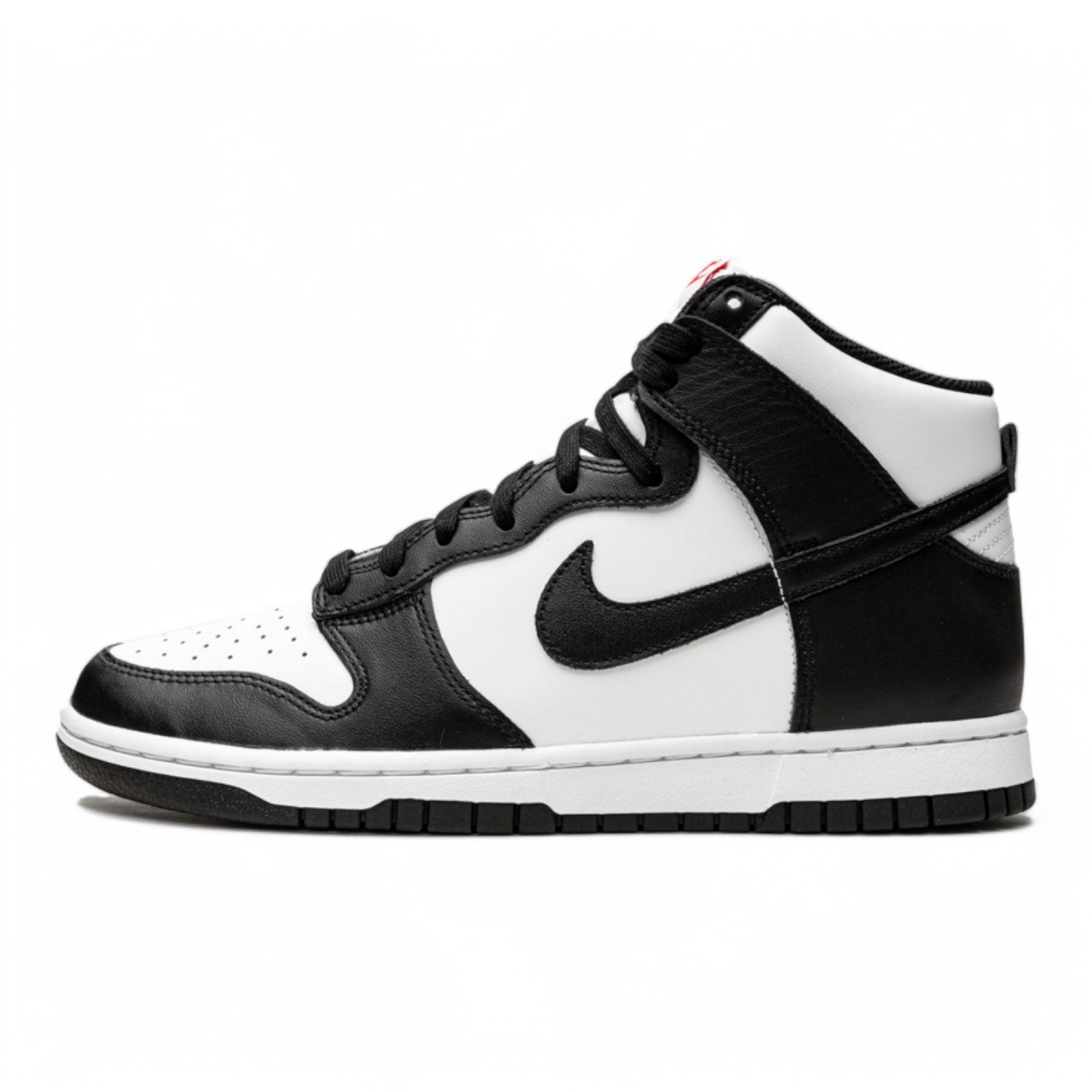 Nike Dunk High 'Panda'
