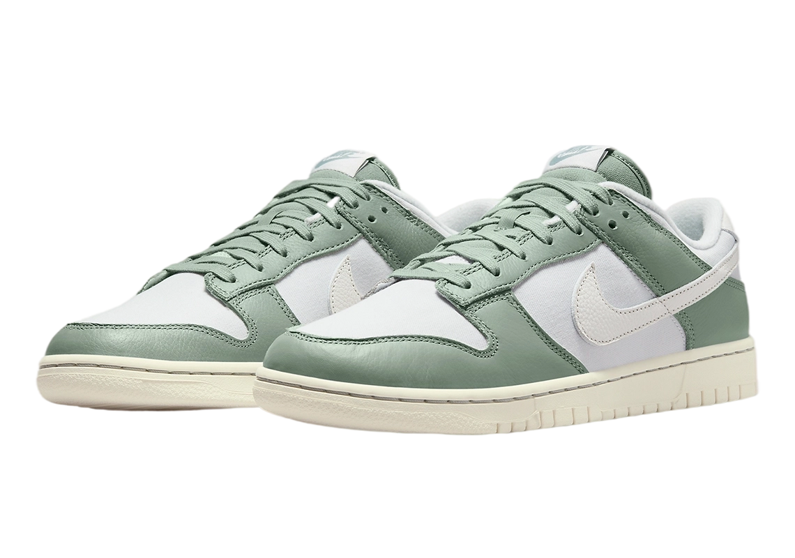 Nike Dunk Low Retro PRM Mica Green