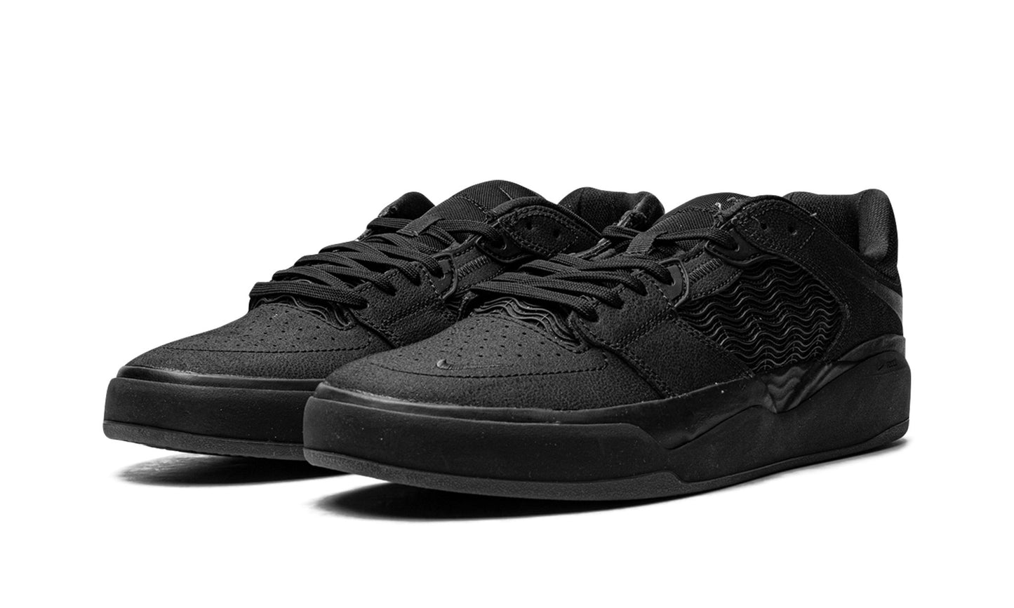 Nike SB Ishod Wair Premium Triple Black