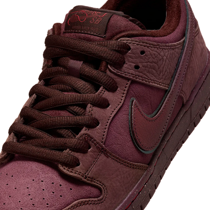 Nike SB Dunk Low City Of Love Burgundy Crush