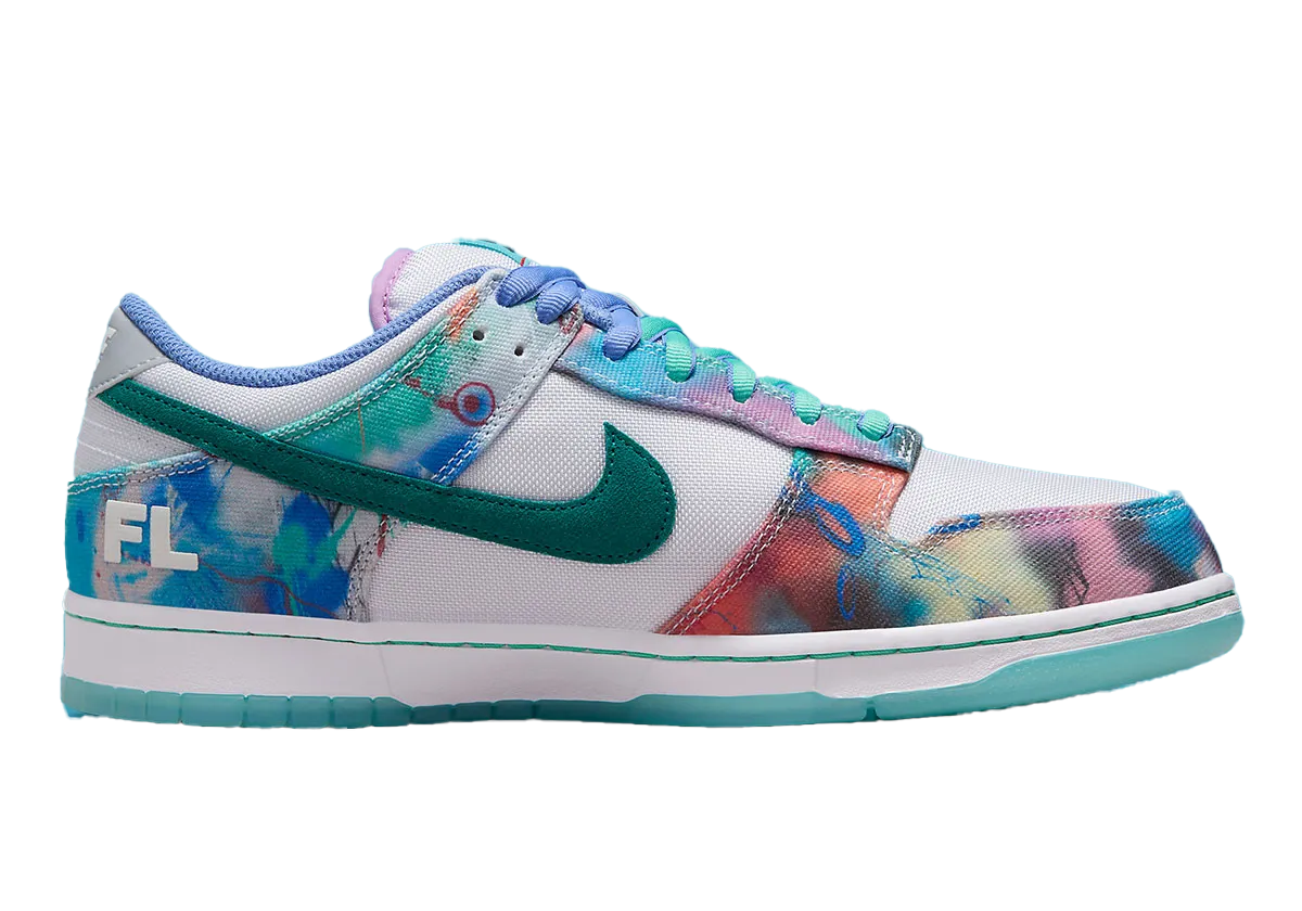 Nike SB Dunk Low Futura Laboratories Bleached Aqua