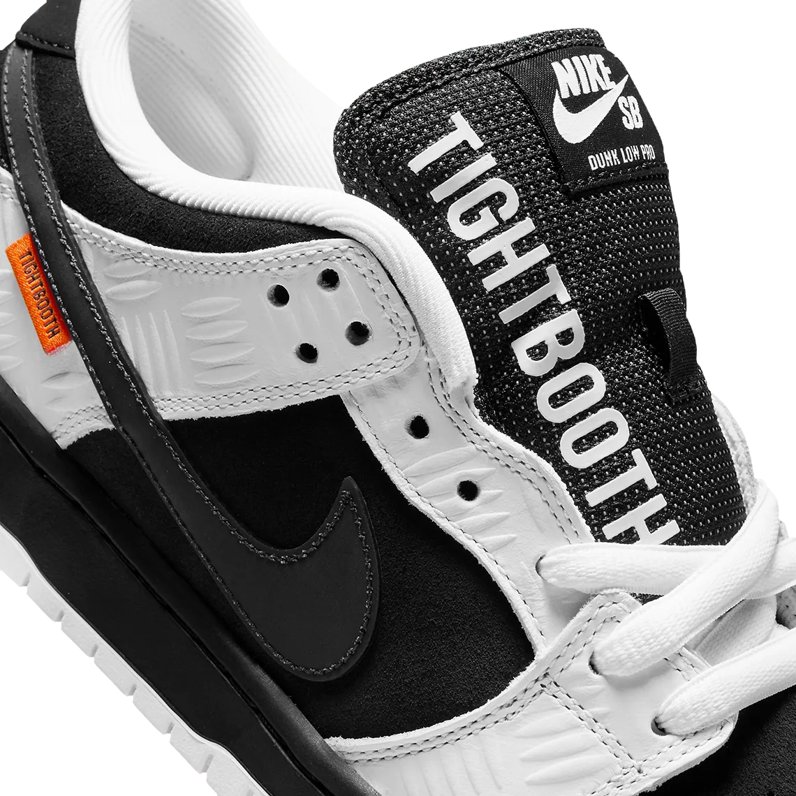 Nike SB Dunk Low Tightbooth