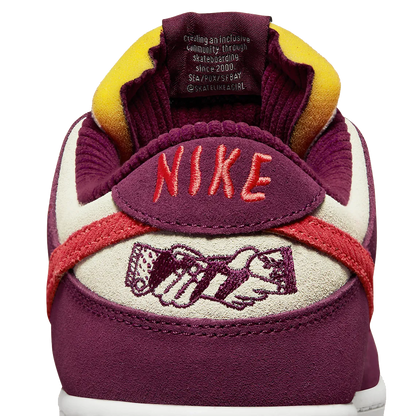 Nike SB Dunk Low Skate Like a Girl